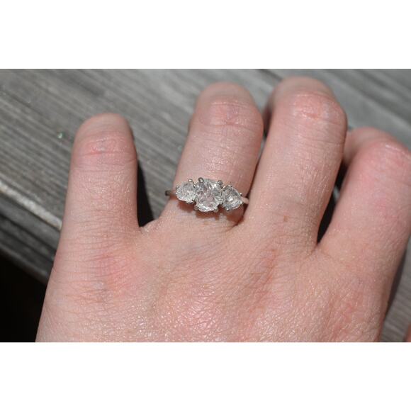 alternative raw diamond engagement rings, raw crystal size 4 5 6 7 8 8 9 10 11 - Picture 3 of 5